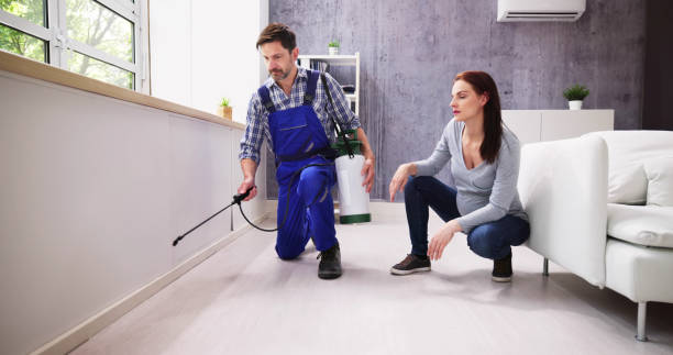 Best Pest Prevention Services  in Cedar Grove, WI